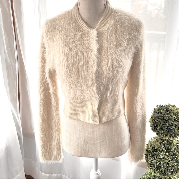Zara Faux Fur Jacket Ivory Size Medium NWT - Picture 5 of 16